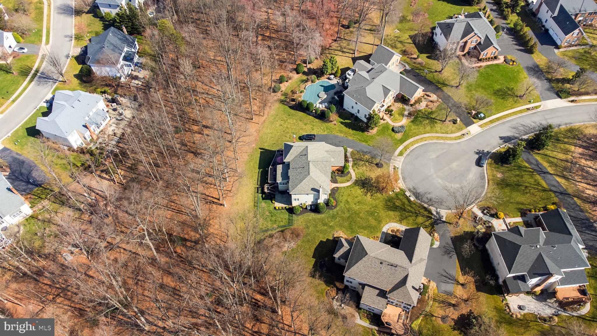 OAKTON CHASE - Residential