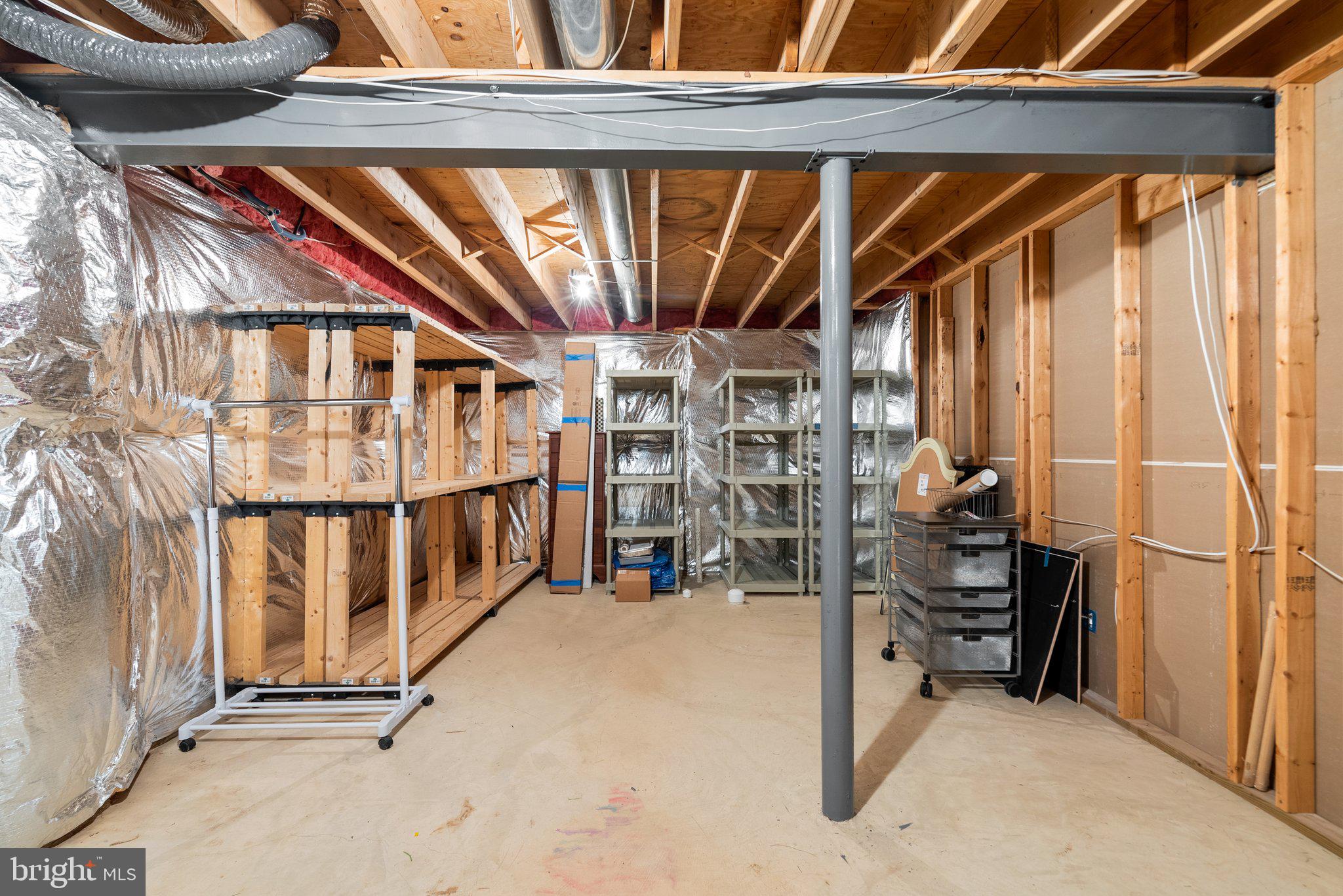 OAKTON CHASE - Residential