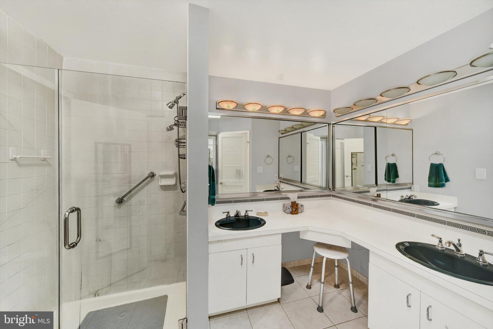 ANNEN WOODS - Residential