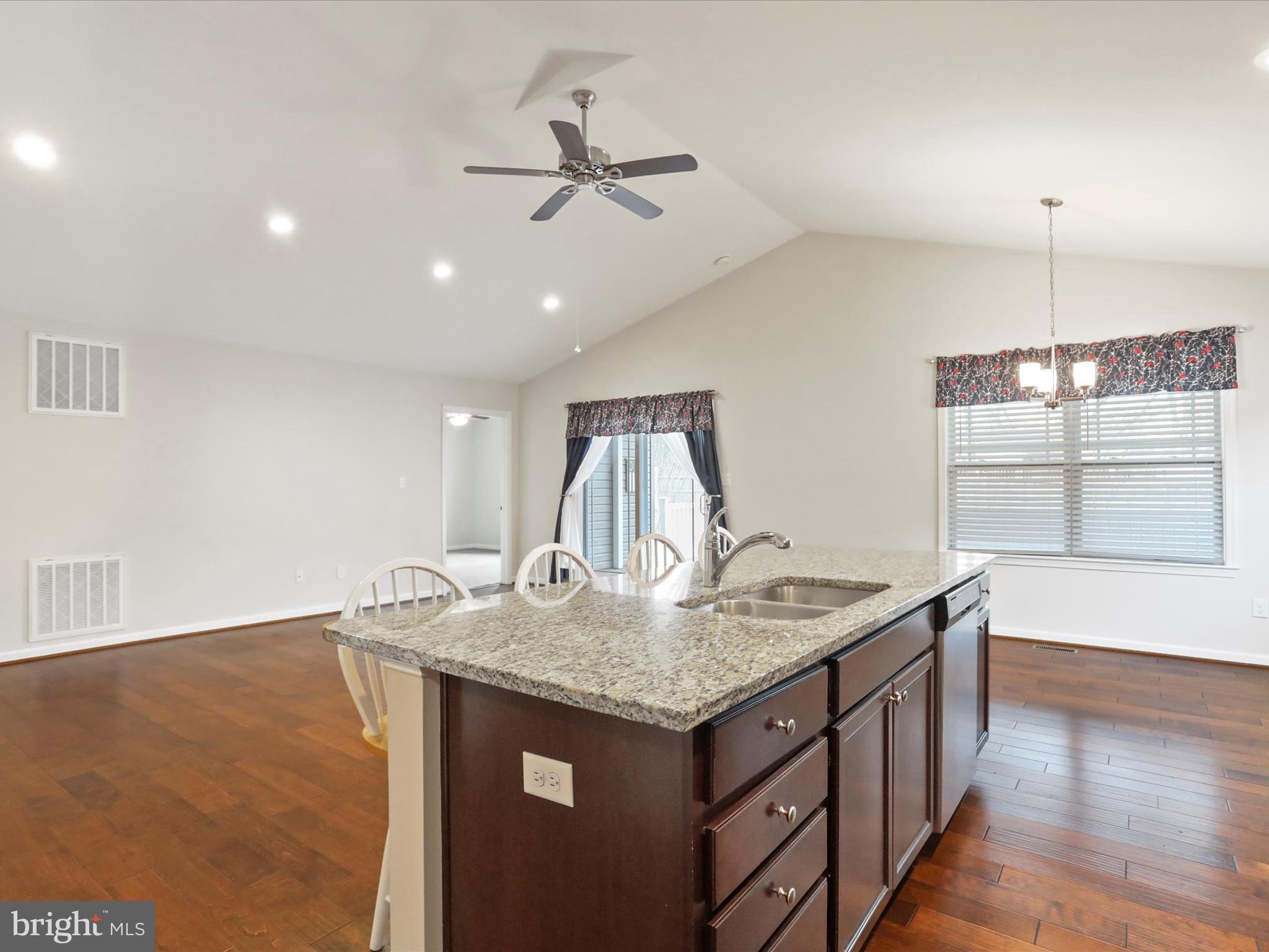 WESTSIDE - Residential