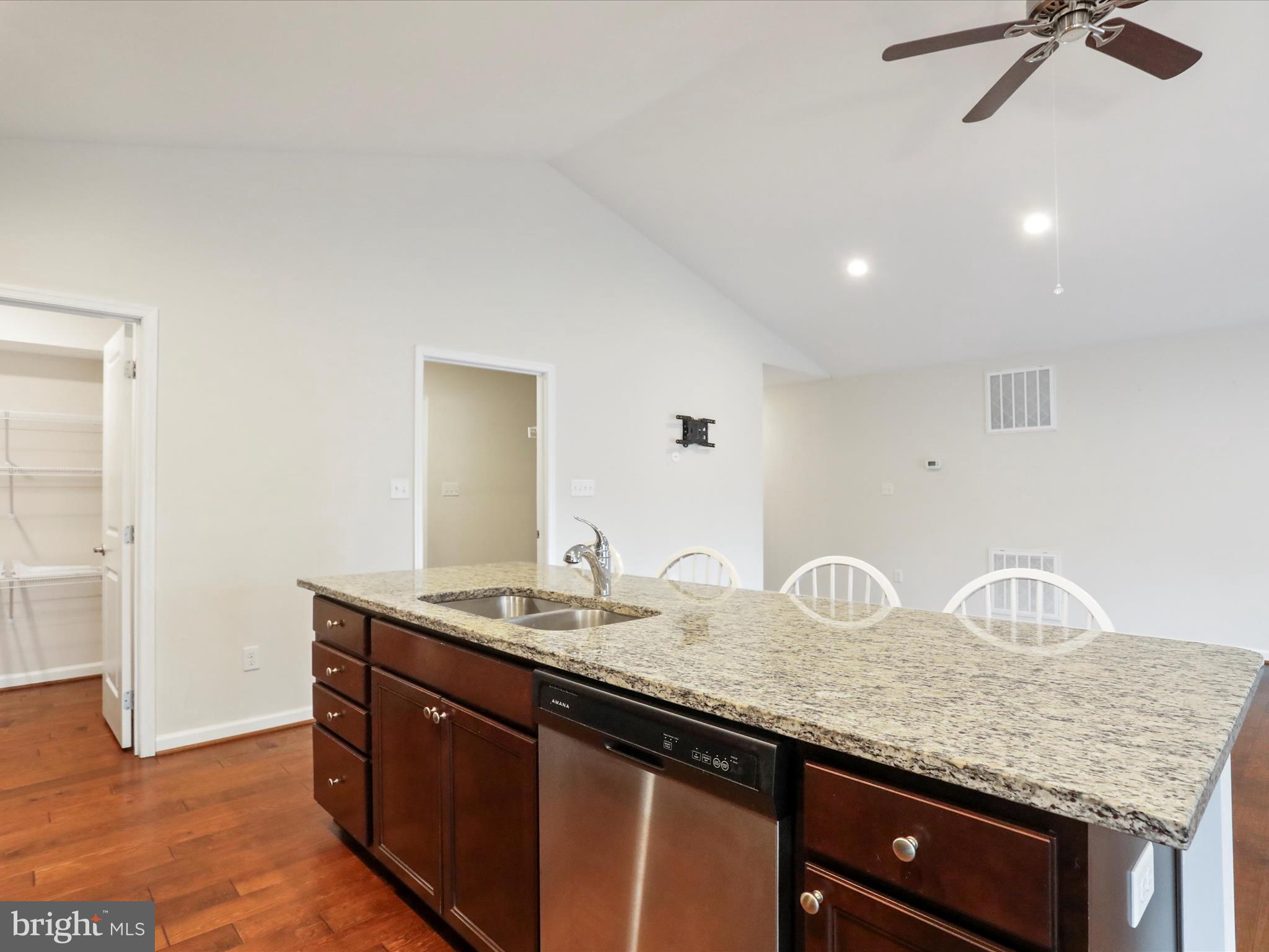 WESTSIDE - Residential