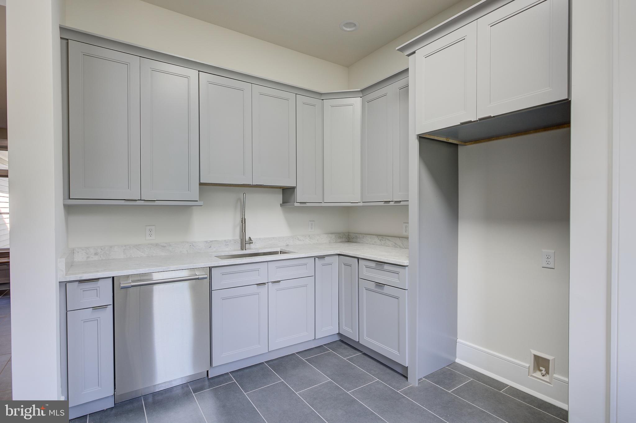 RAINTREE - Residential