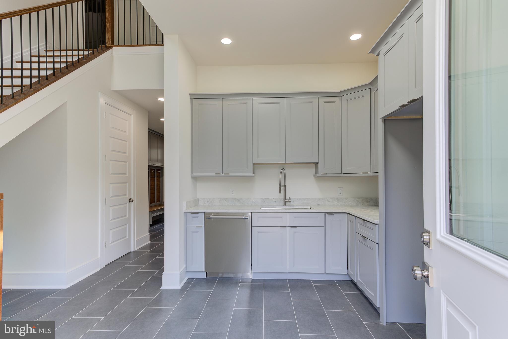 RAINTREE - Residential