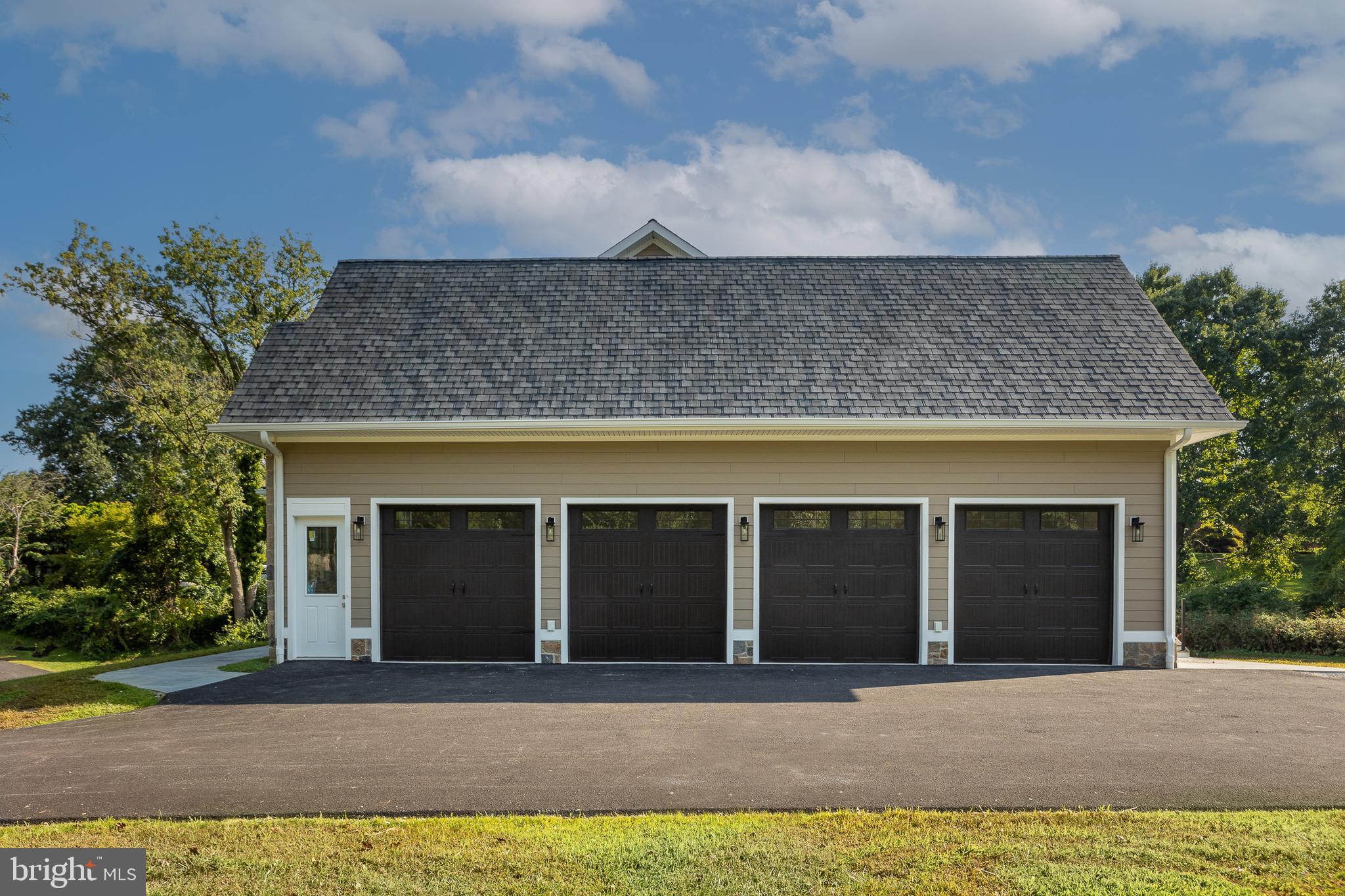 RAINTREE - Residential