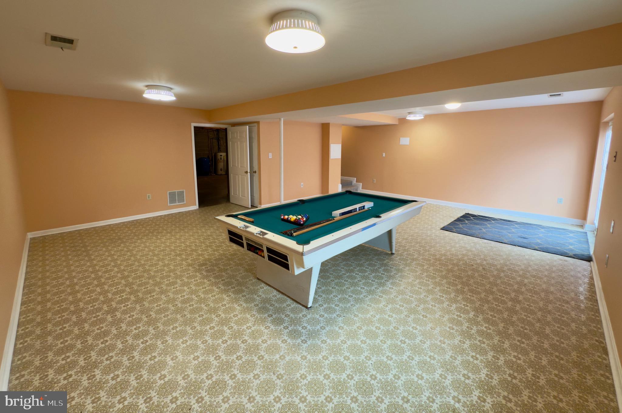 MARSH RD - Residential