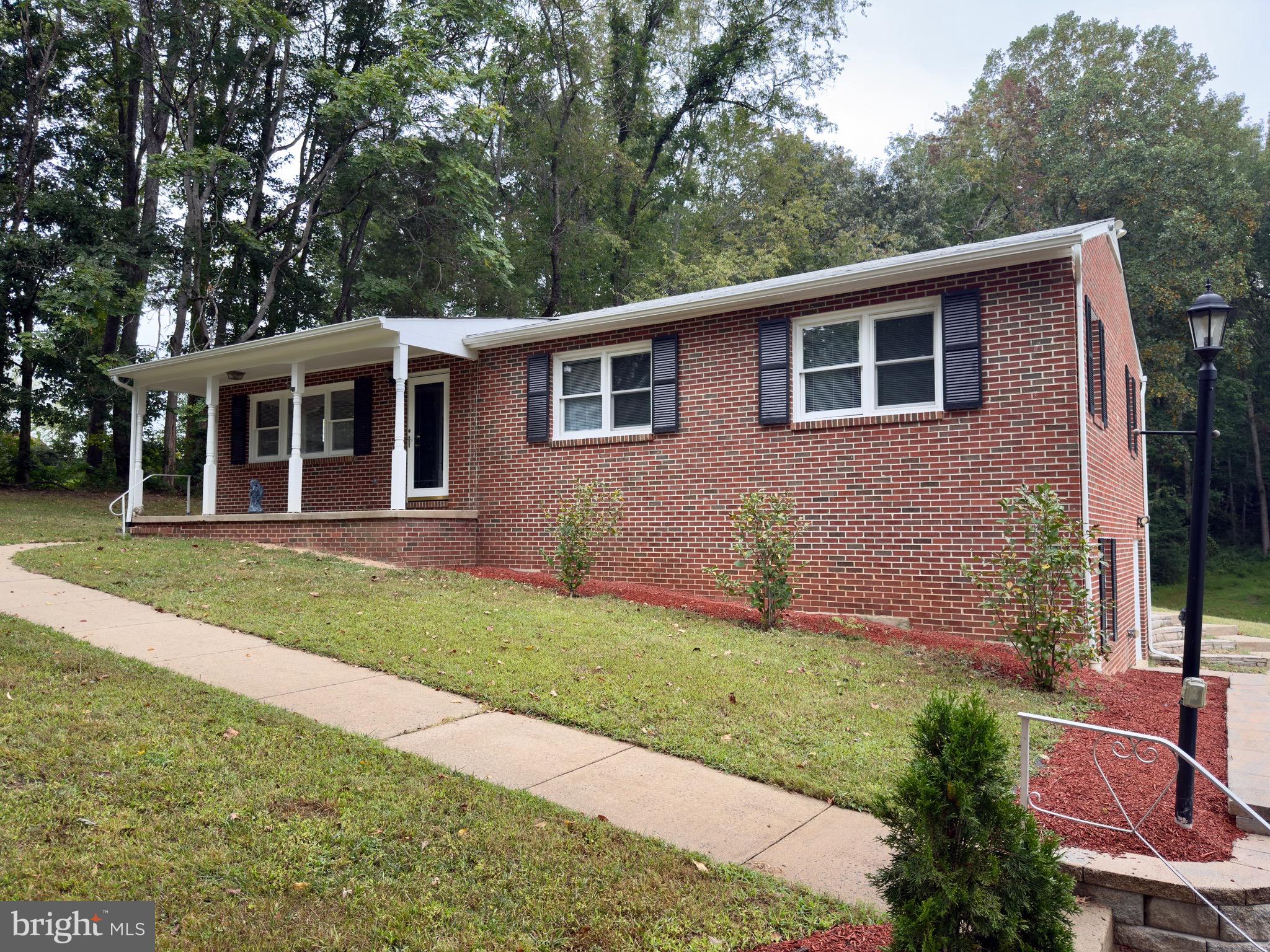 MARSH RD - Residential