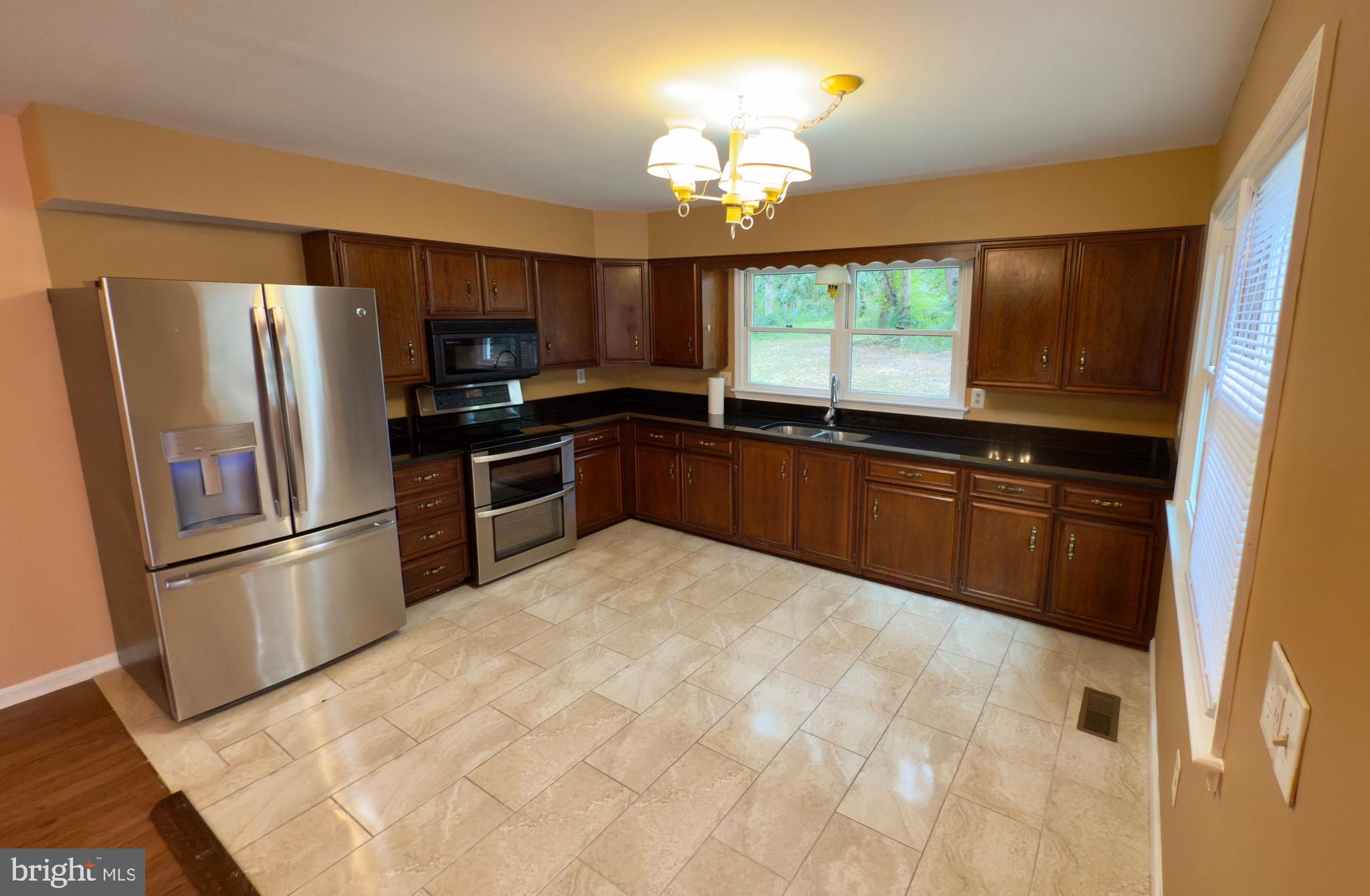 MARSH RD - Residential