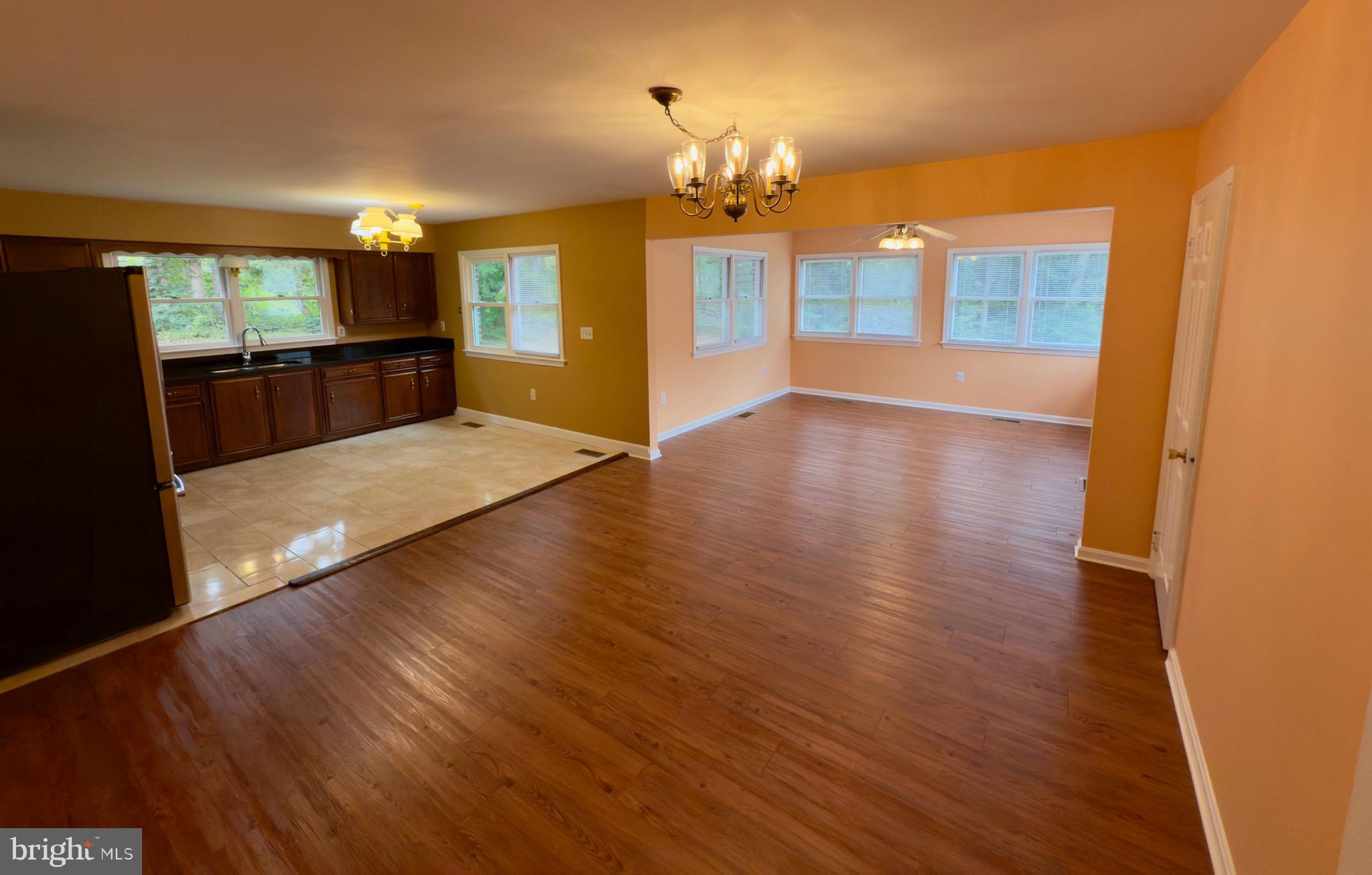 MARSH RD - Residential