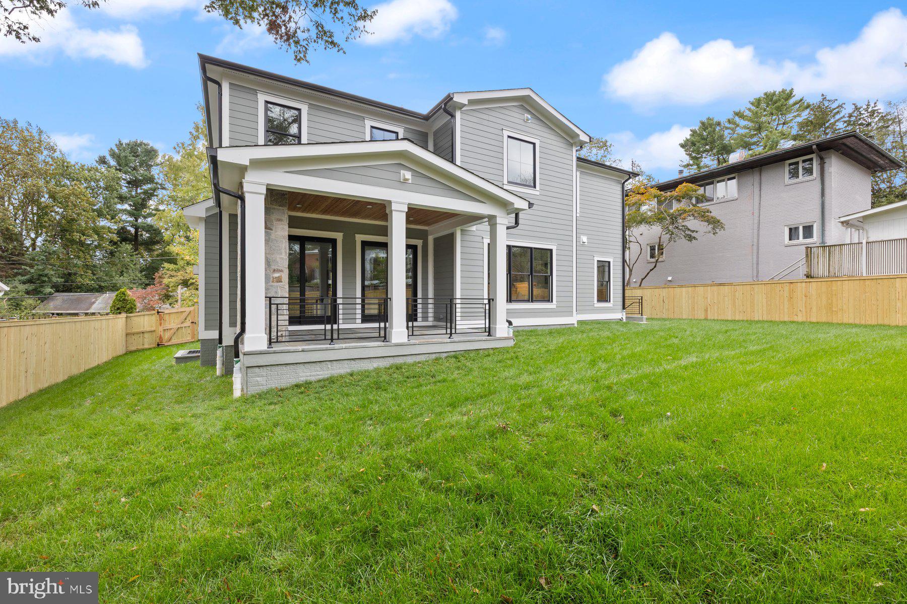 ROLLINGWOOD - Residential