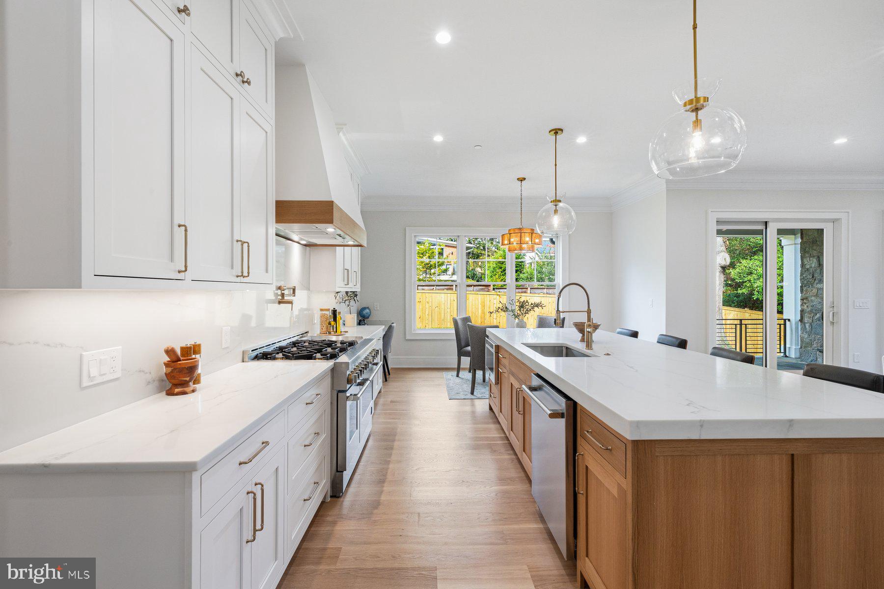 ROLLINGWOOD - Residential