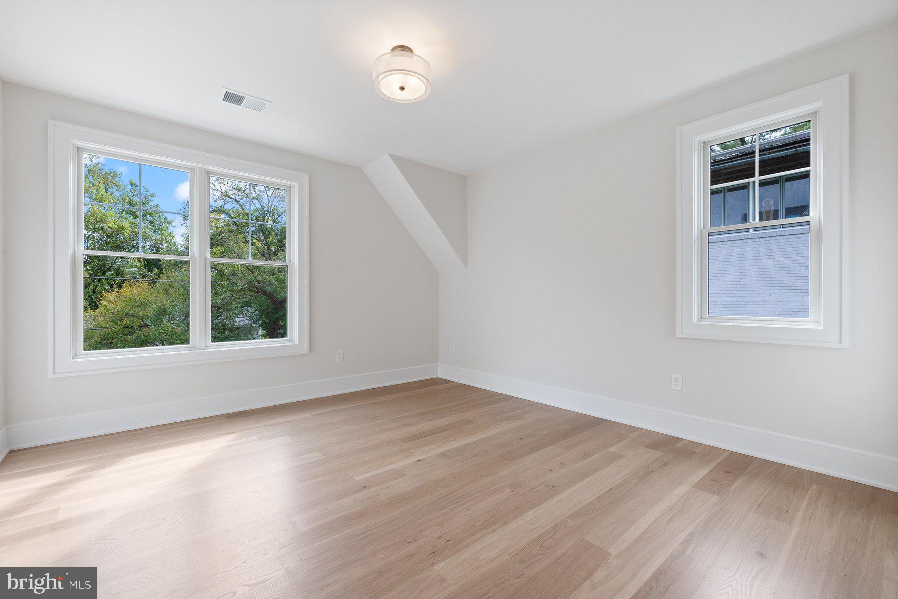 ROLLINGWOOD - Residential