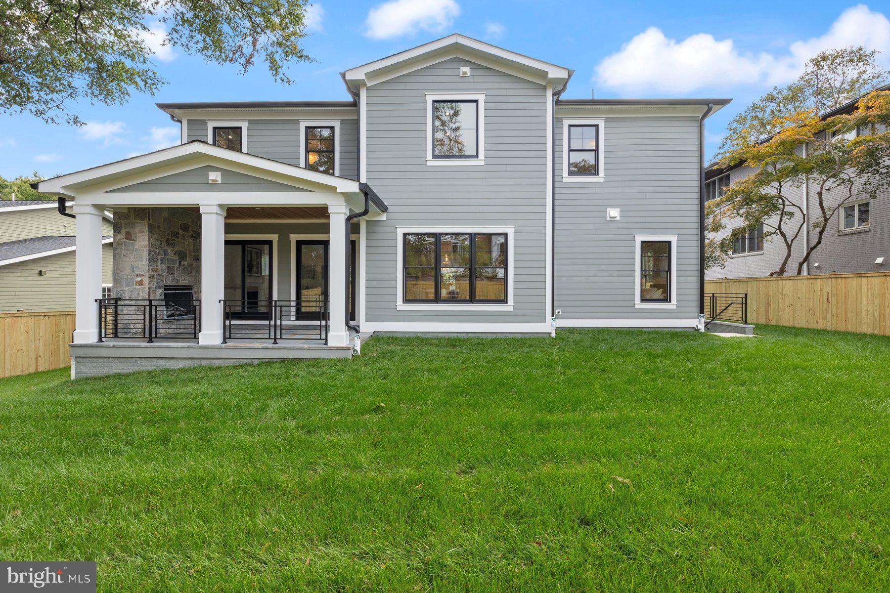 ROLLINGWOOD - Residential