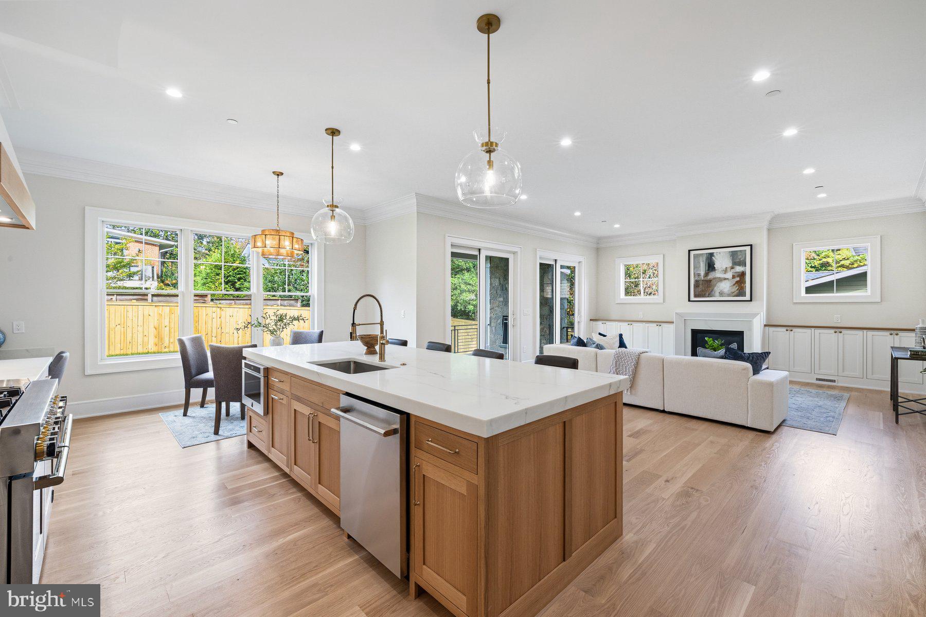 ROLLINGWOOD - Residential