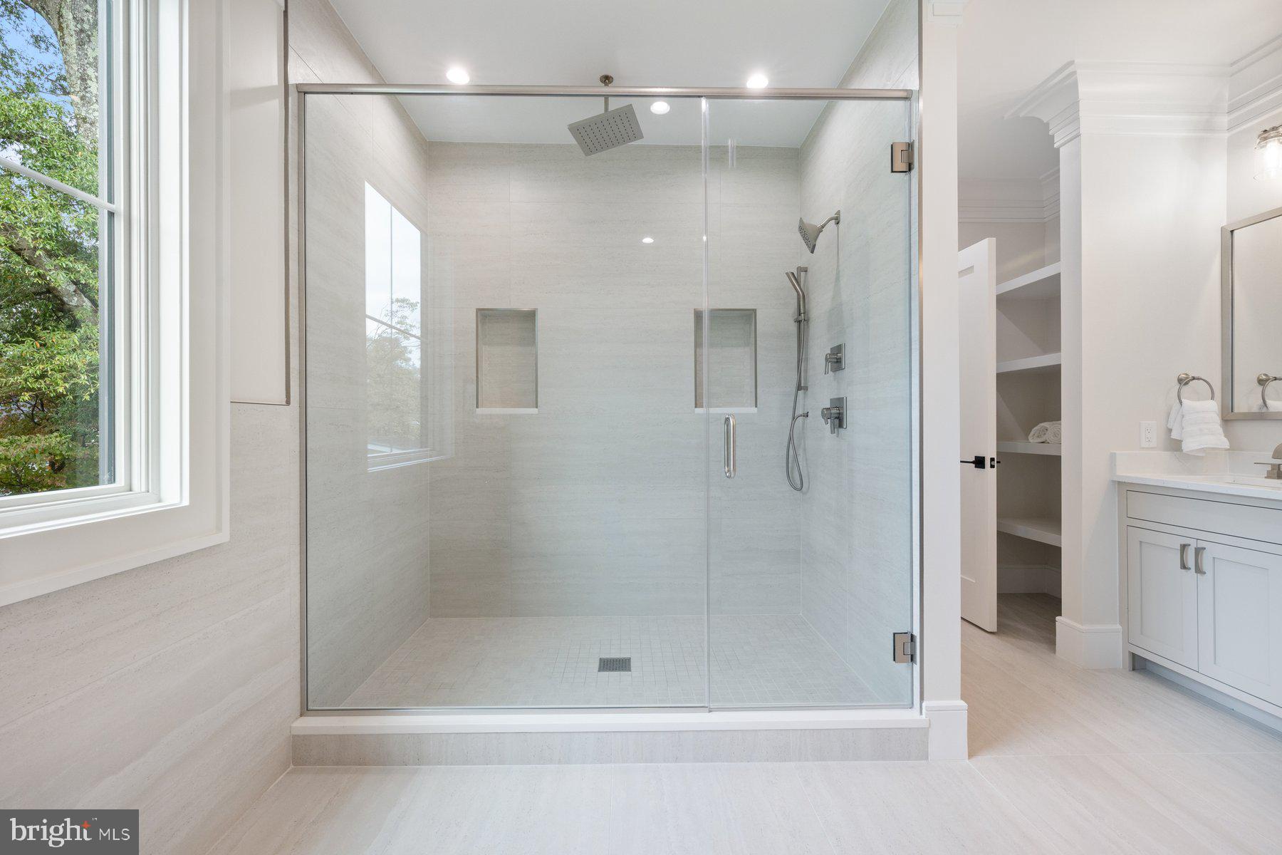 ROLLINGWOOD - Residential