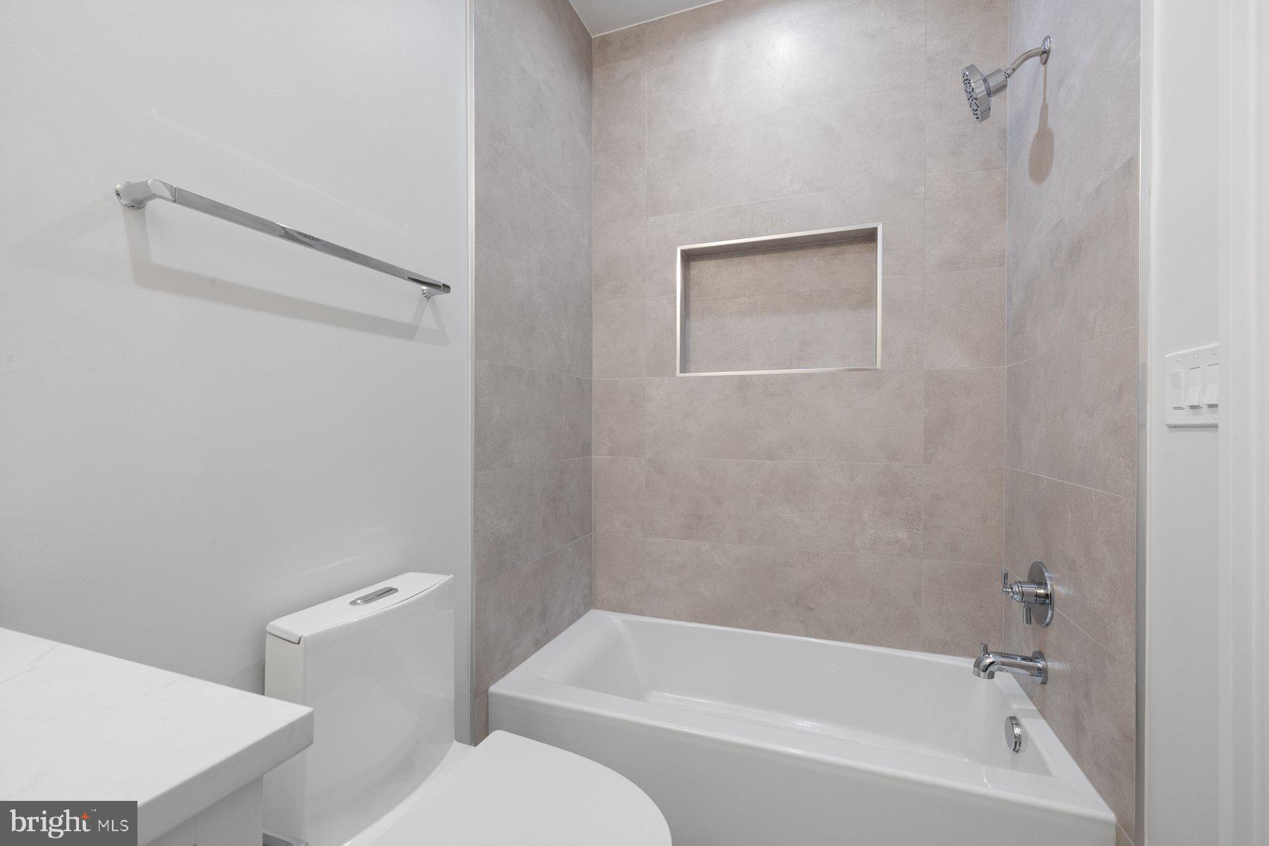 ROLLINGWOOD - Residential