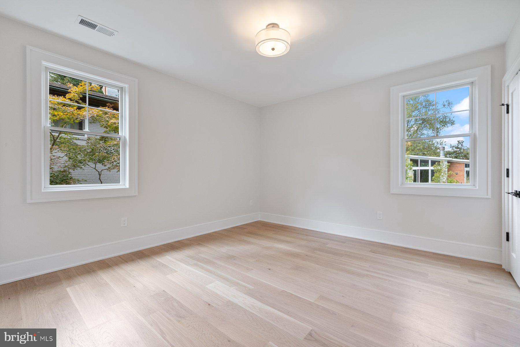 ROLLINGWOOD - Residential