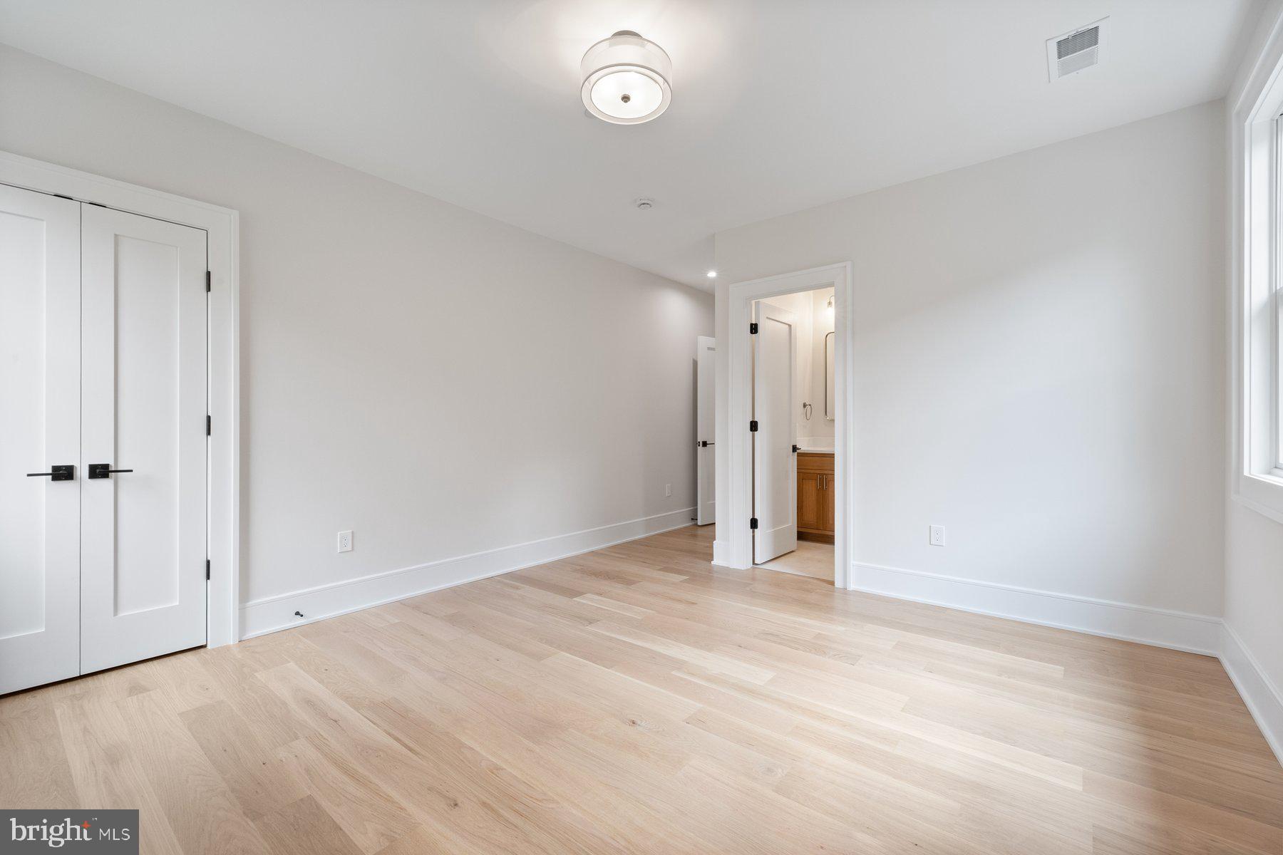 ROLLINGWOOD - Residential