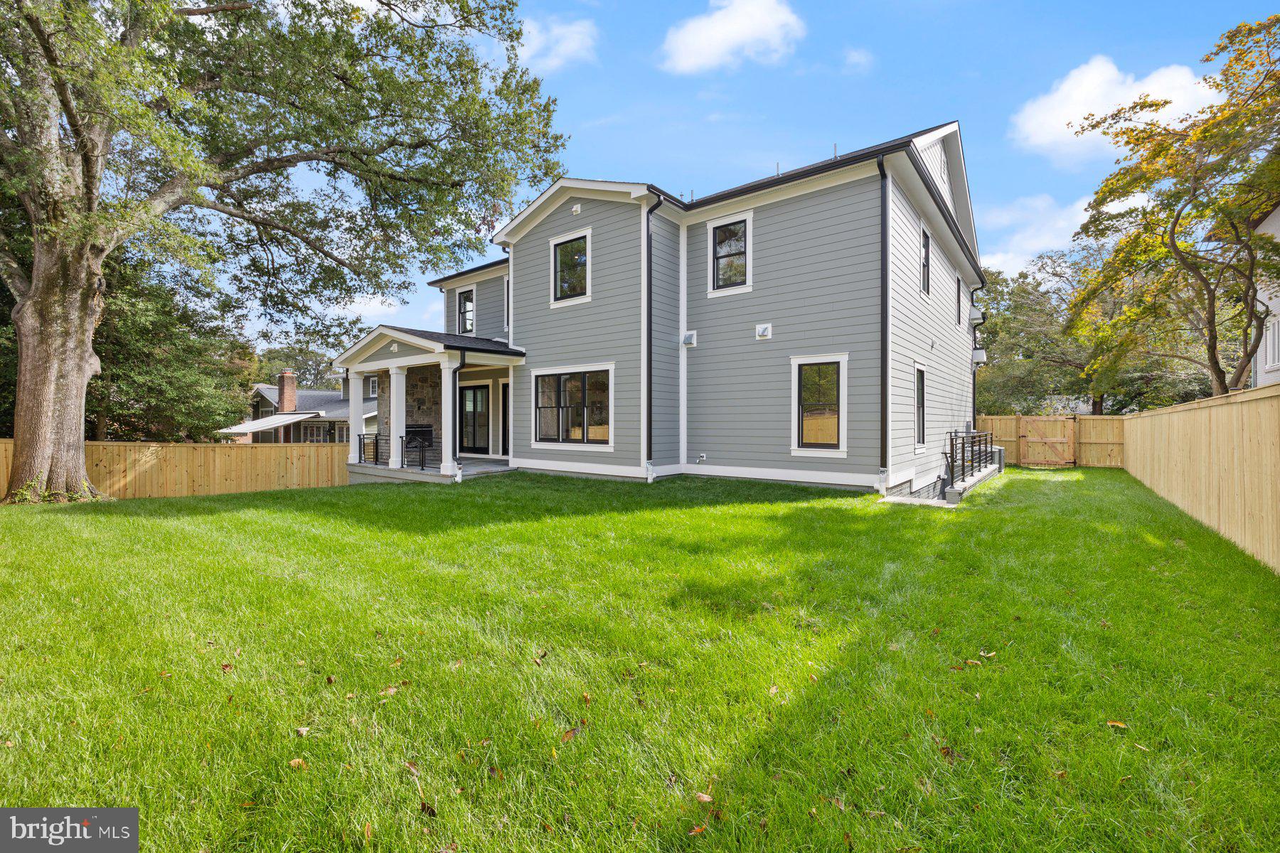 ROLLINGWOOD - Residential