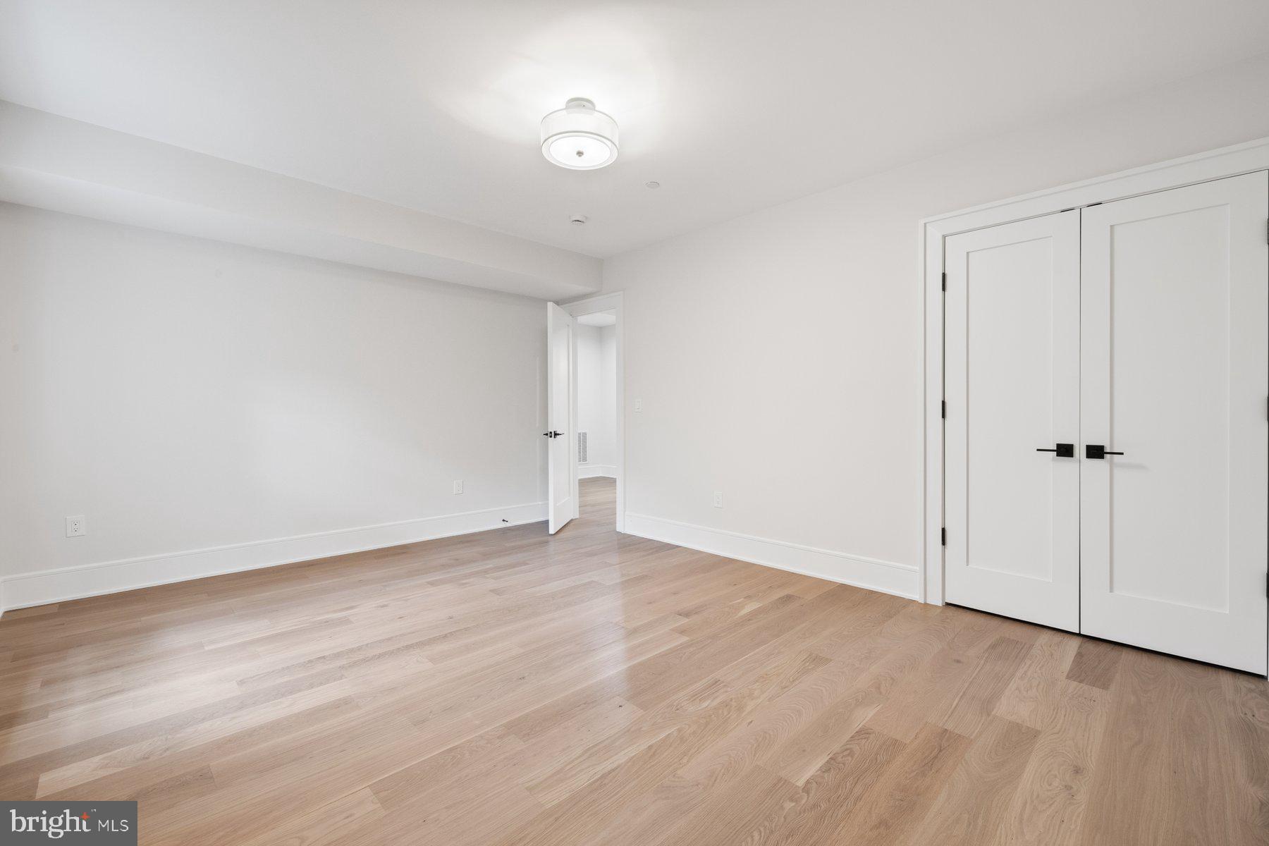 ROLLINGWOOD - Residential