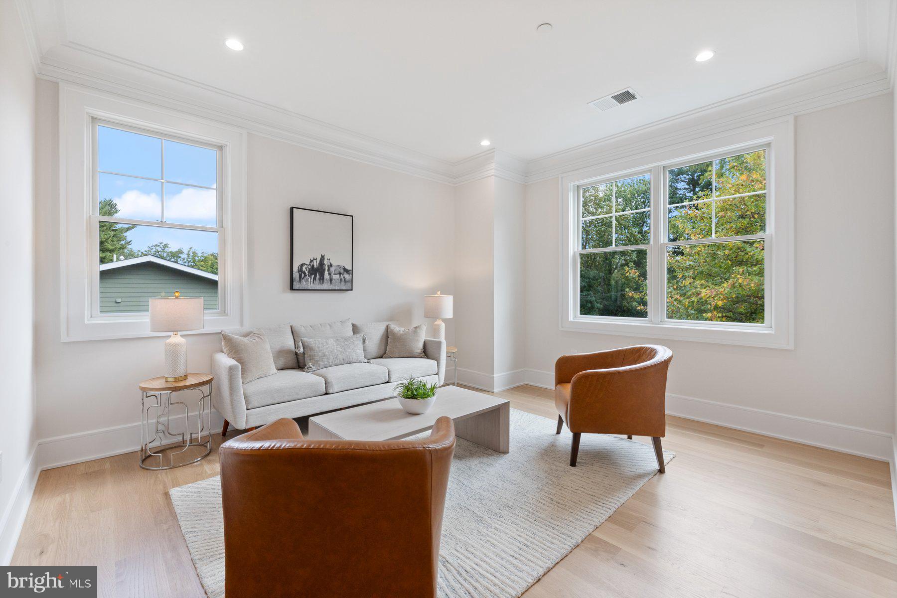 ROLLINGWOOD - Residential