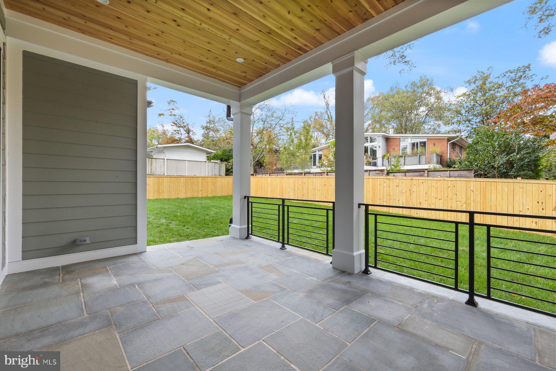 ROLLINGWOOD - Residential