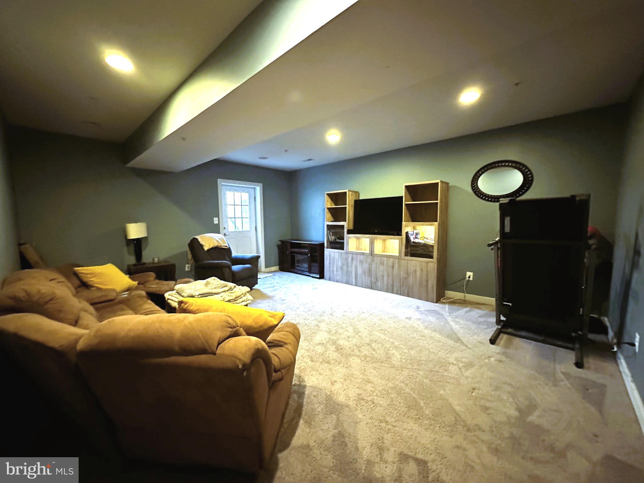 CILLIANS CROSSING - Residential