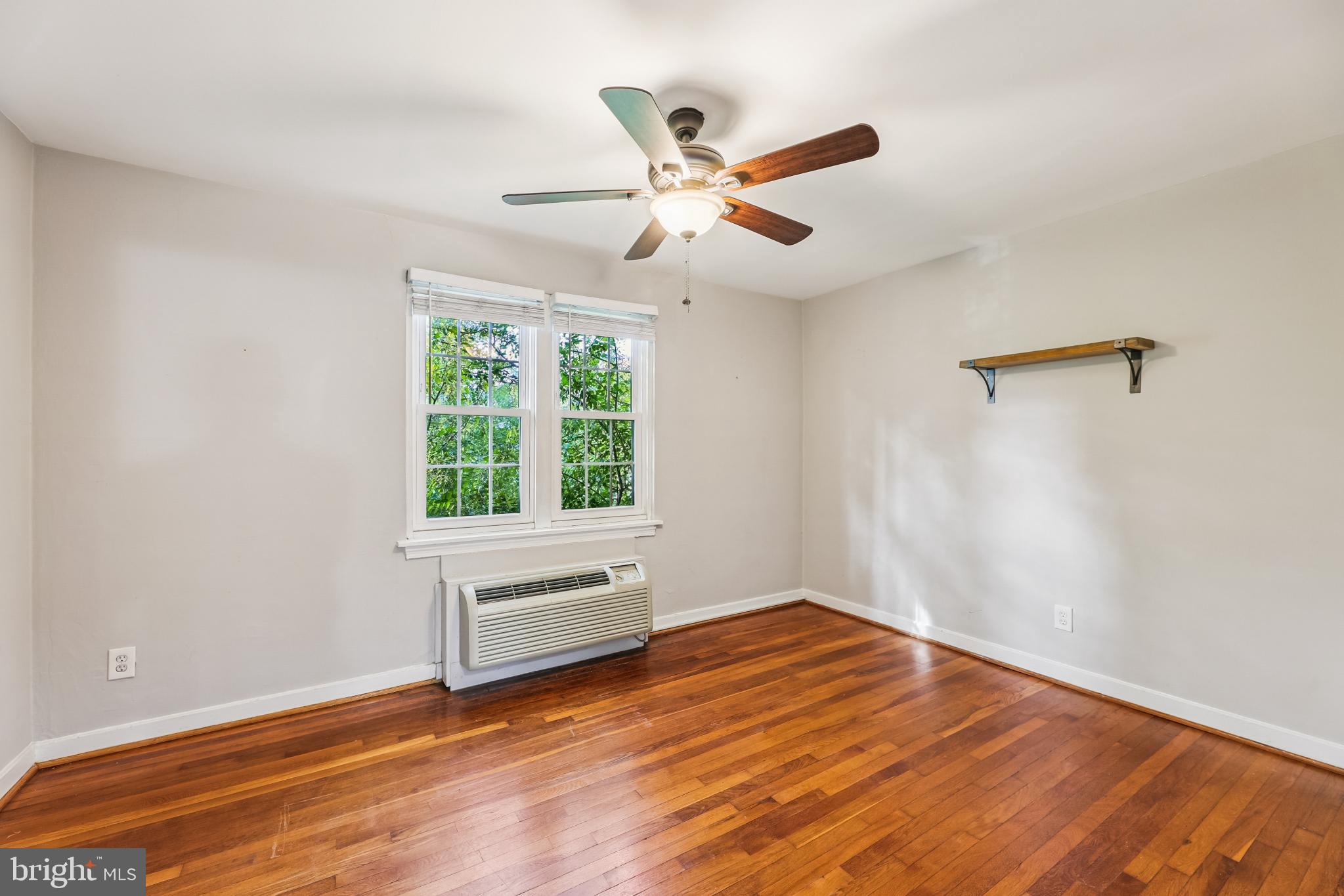 AUBURN VILLAGE - Residential