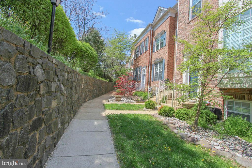 QUANTRELL MEWS - Residential