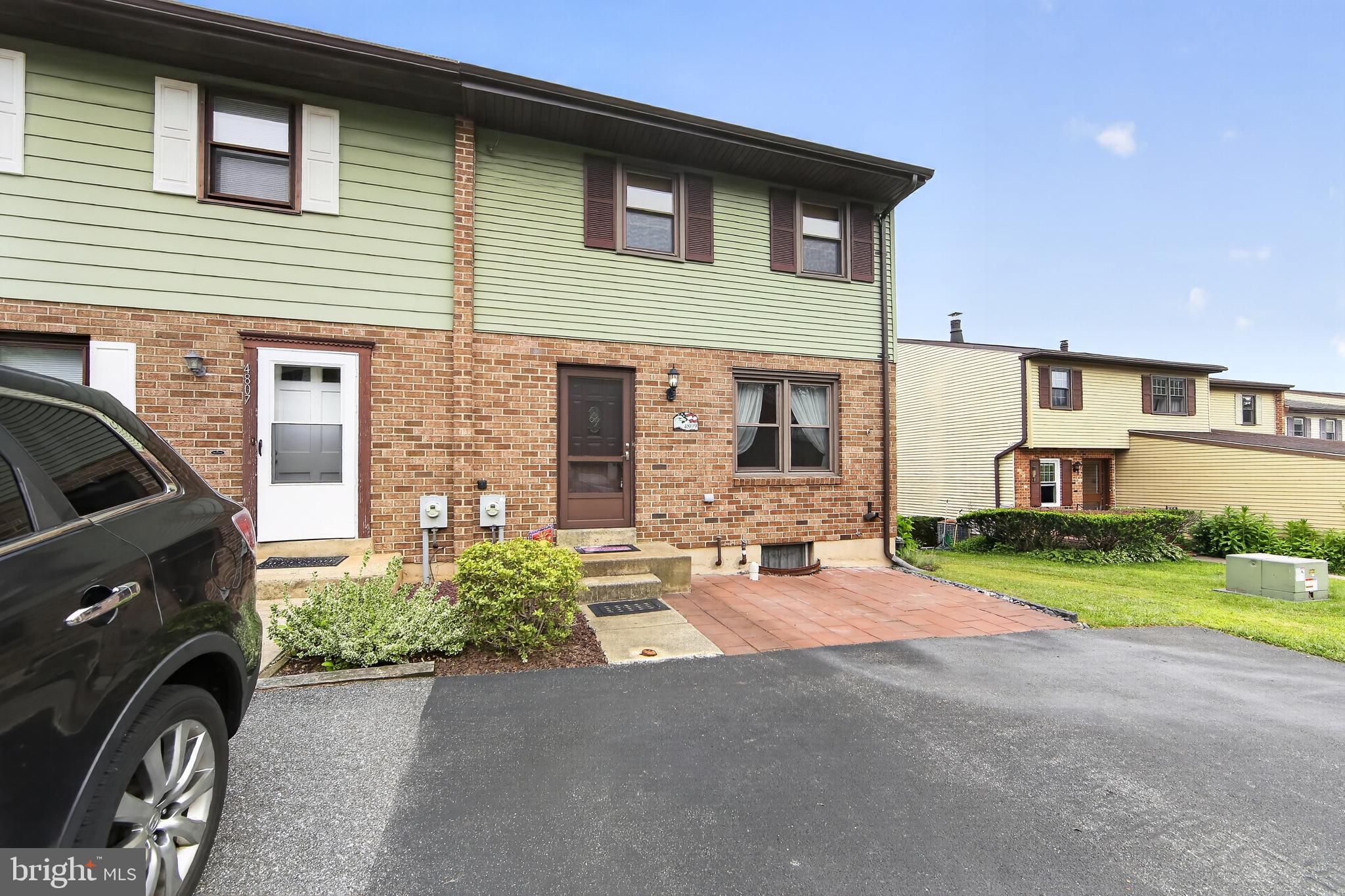 4809 SUGAR PLUM COURT