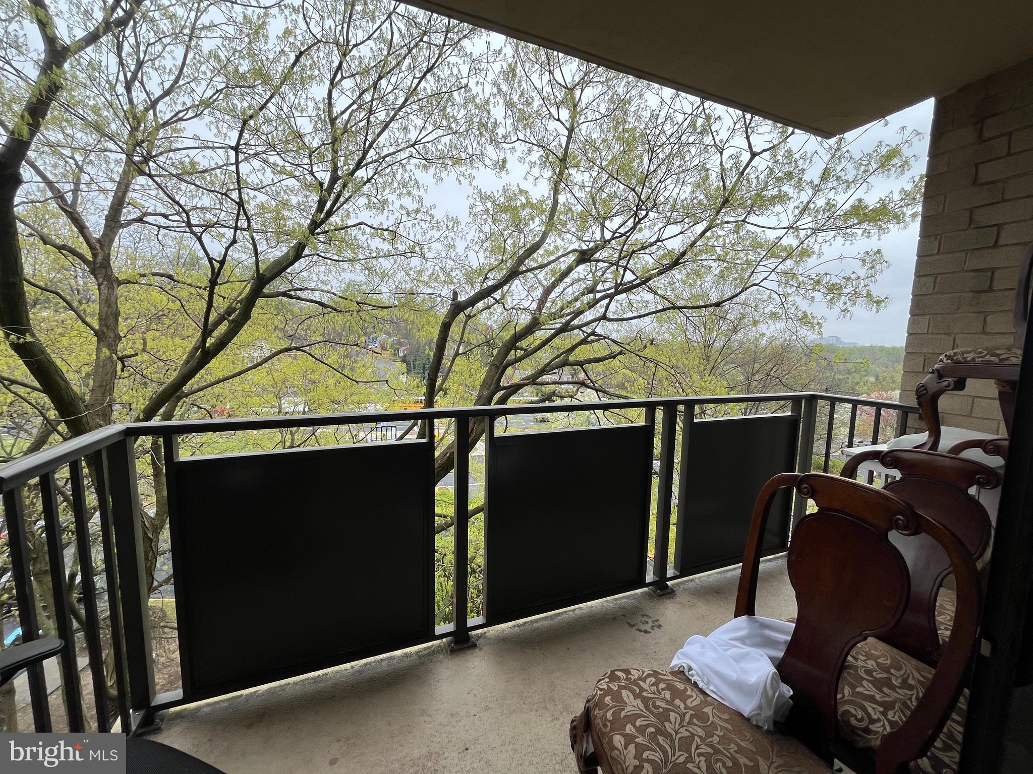 WOODLAKE TOWERS - Residential Lease