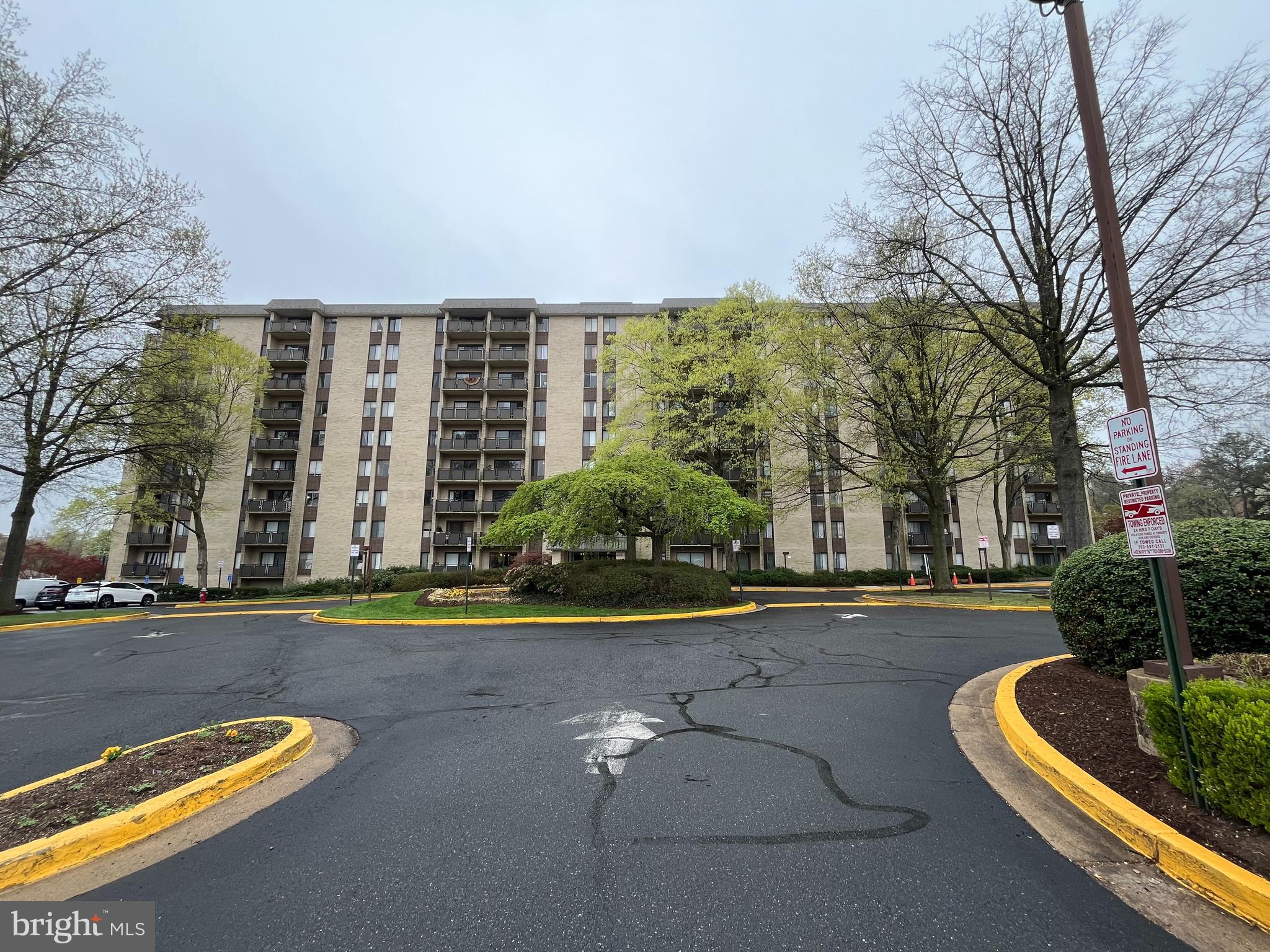 WOODLAKE TOWERS - Residential Lease