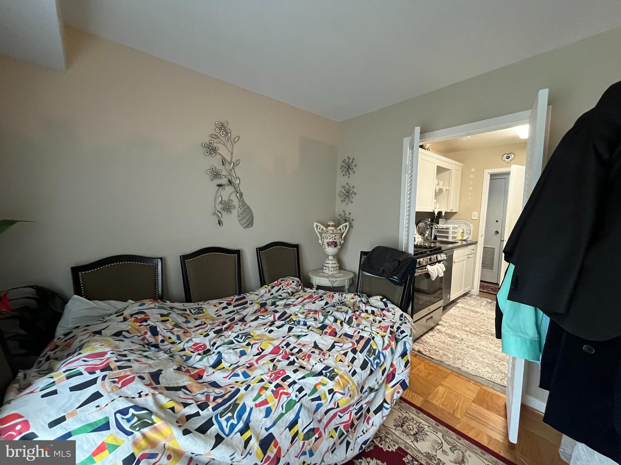 WOODLAKE TOWERS - Residential Lease