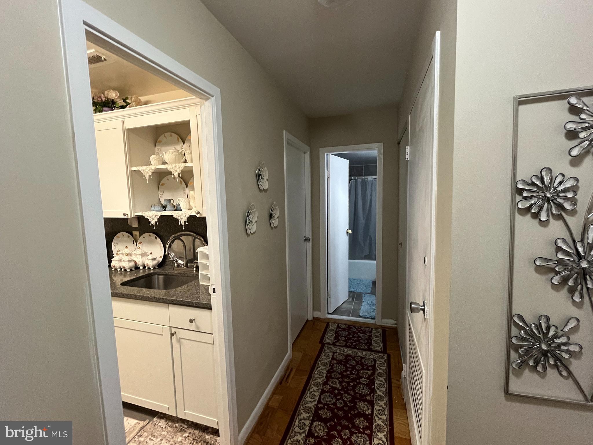 WOODLAKE TOWERS - Residential Lease