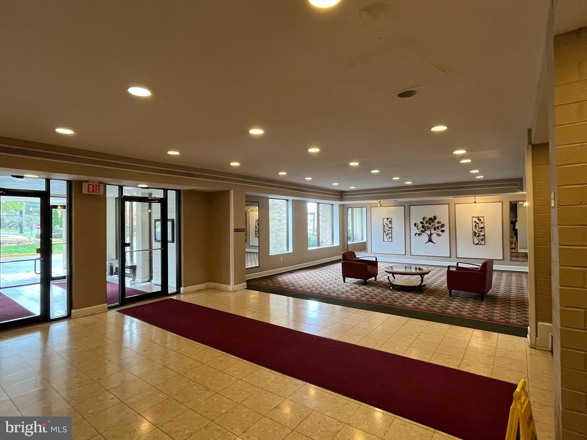 WOODLAKE TOWERS - Residential Lease