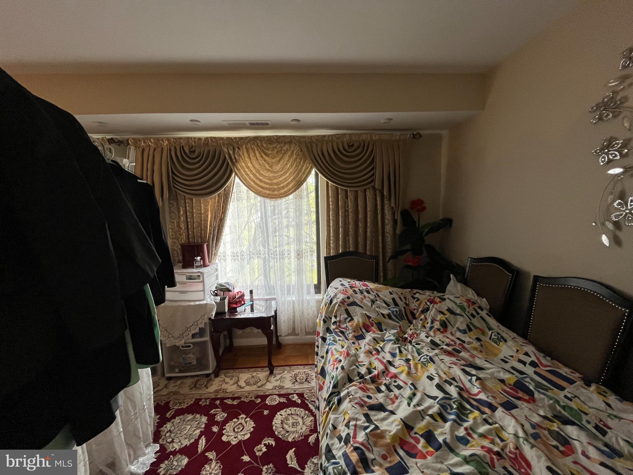 WOODLAKE TOWERS - Residential Lease