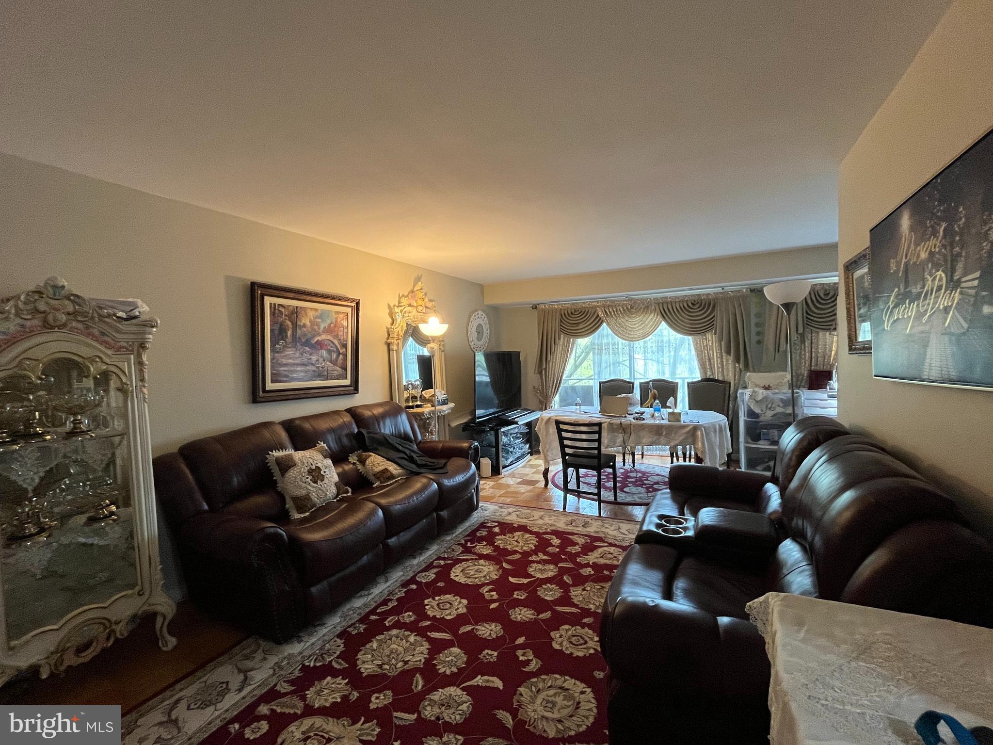 WOODLAKE TOWERS - Residential Lease