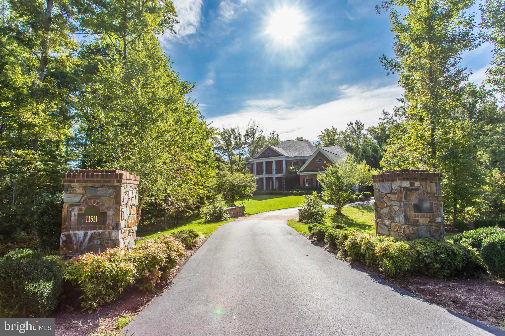 WHITEHALL - Residential