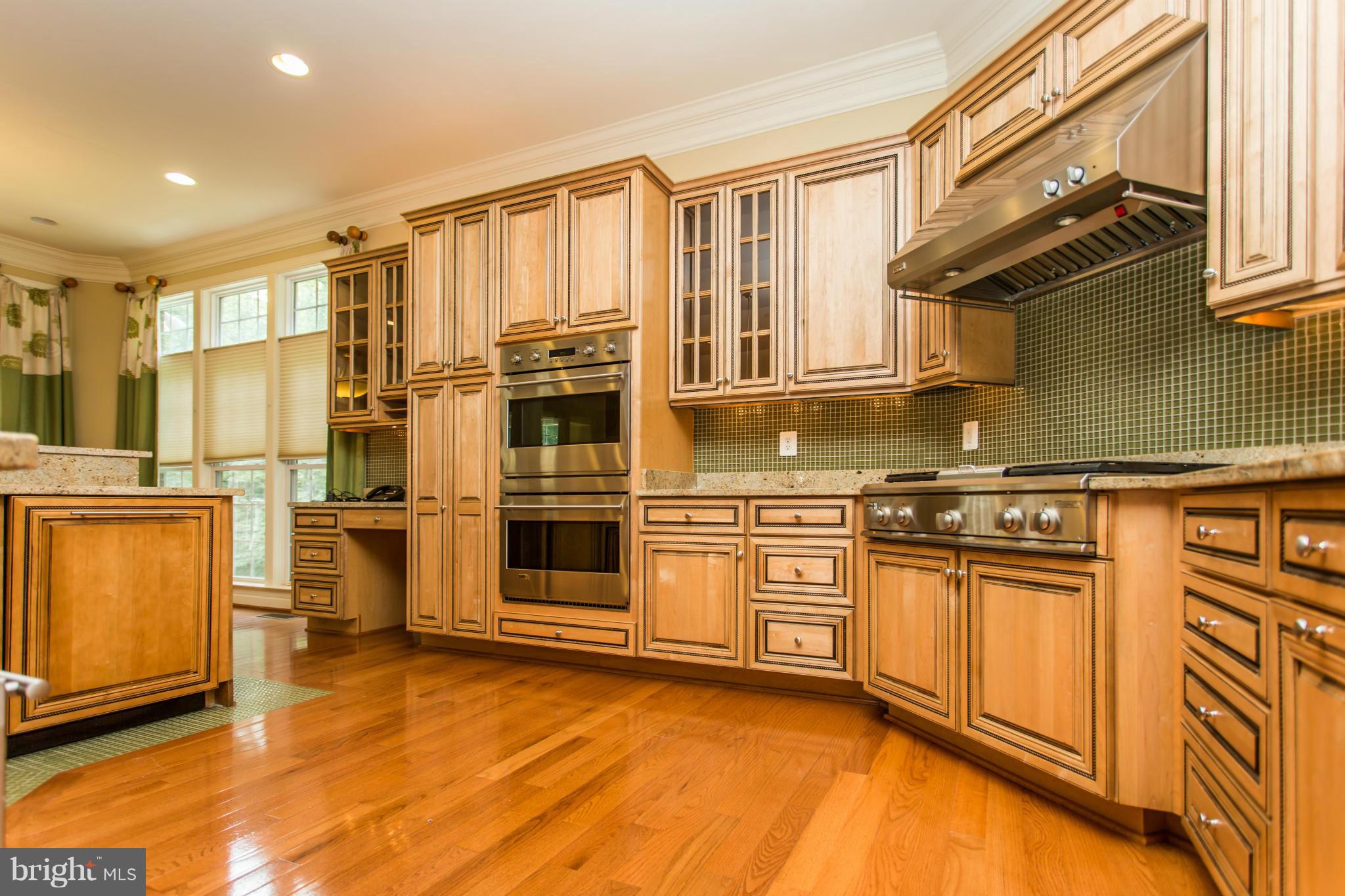 WHITEHALL - Residential