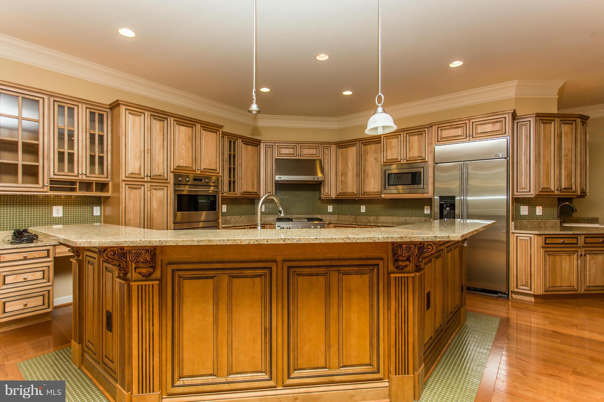 WHITEHALL - Residential