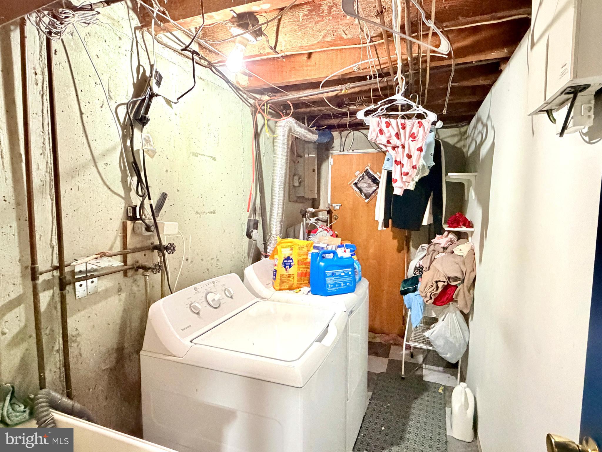 SANDYFORD PARK - Residential