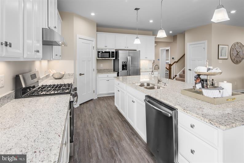 TWO RIVERS - Residential