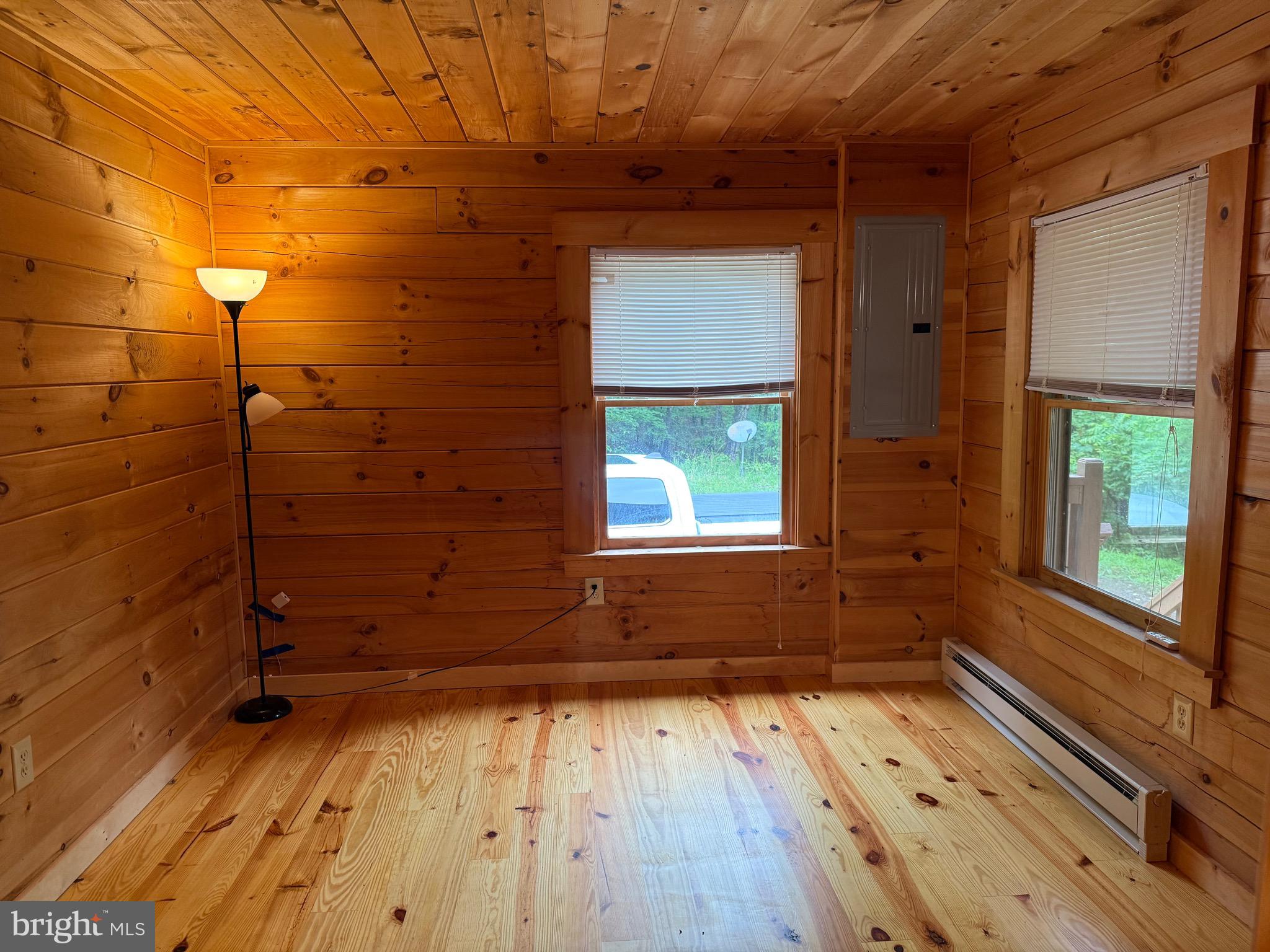 HIGH POINT - Residential Lease