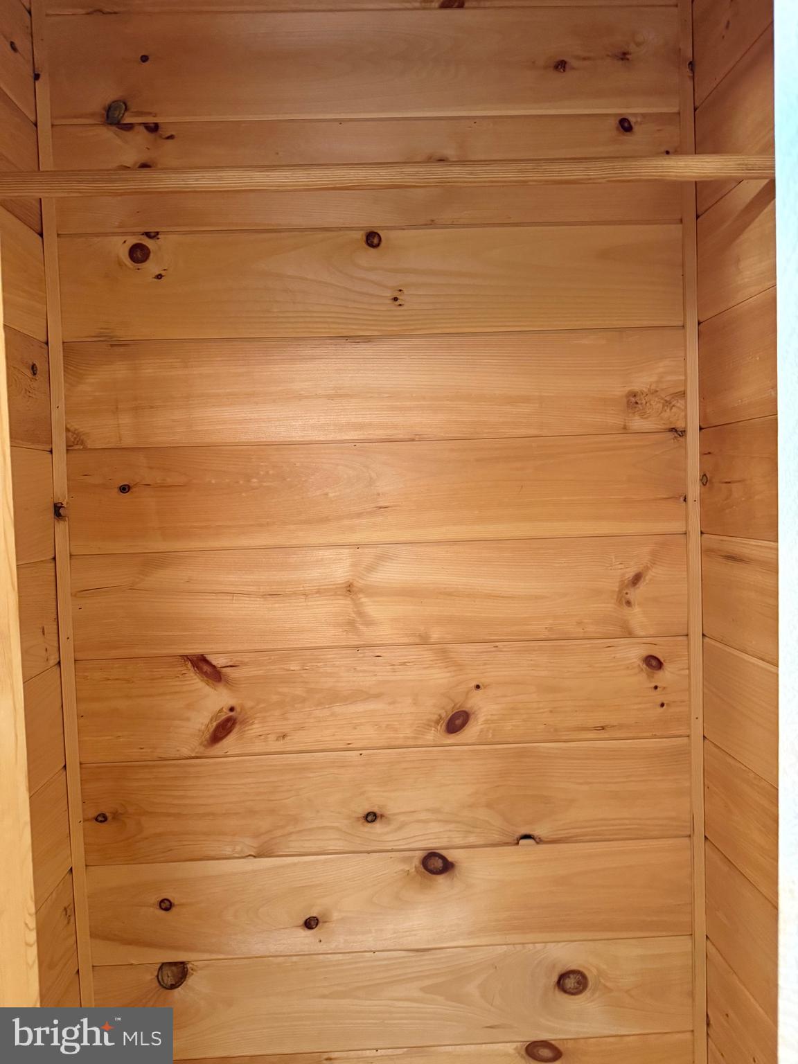 HIGH POINT - Residential Lease