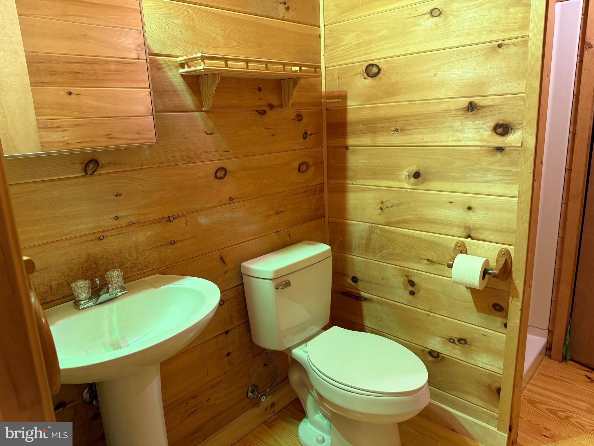 HIGH POINT - Residential Lease