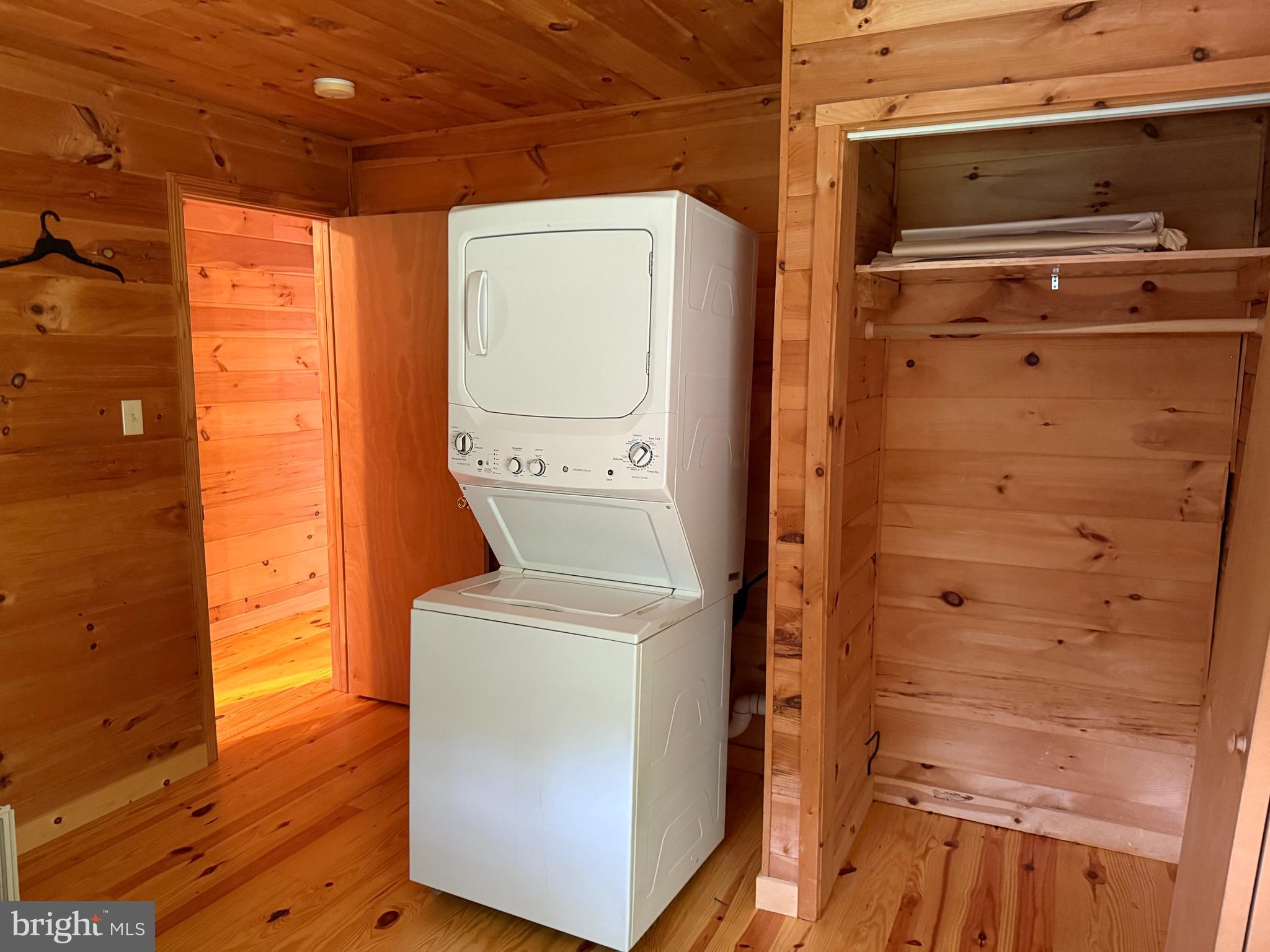 HIGH POINT - Residential Lease