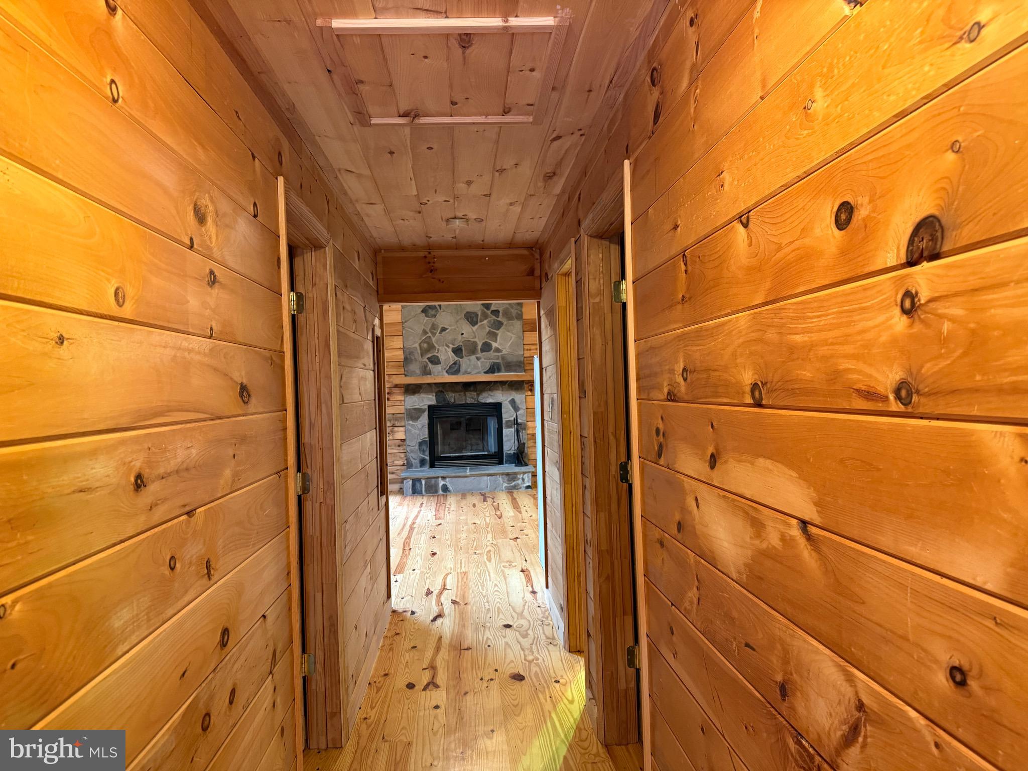 HIGH POINT - Residential Lease