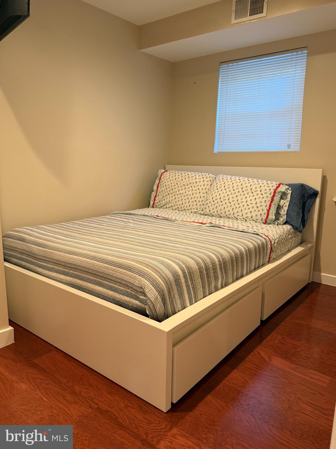 FOX LAIR - Residential Lease