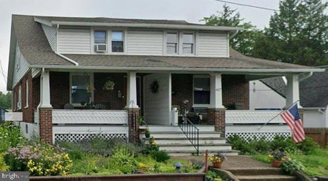 Townhouse For Sale - 619 Buttonwood Street<br/> Bucks County, PERKASIE, PA 18944