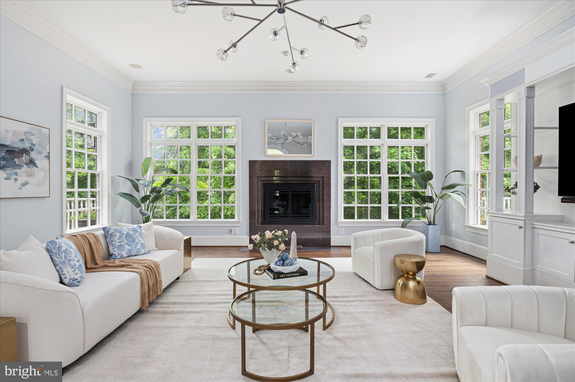 ARLINGWOOD - Residential