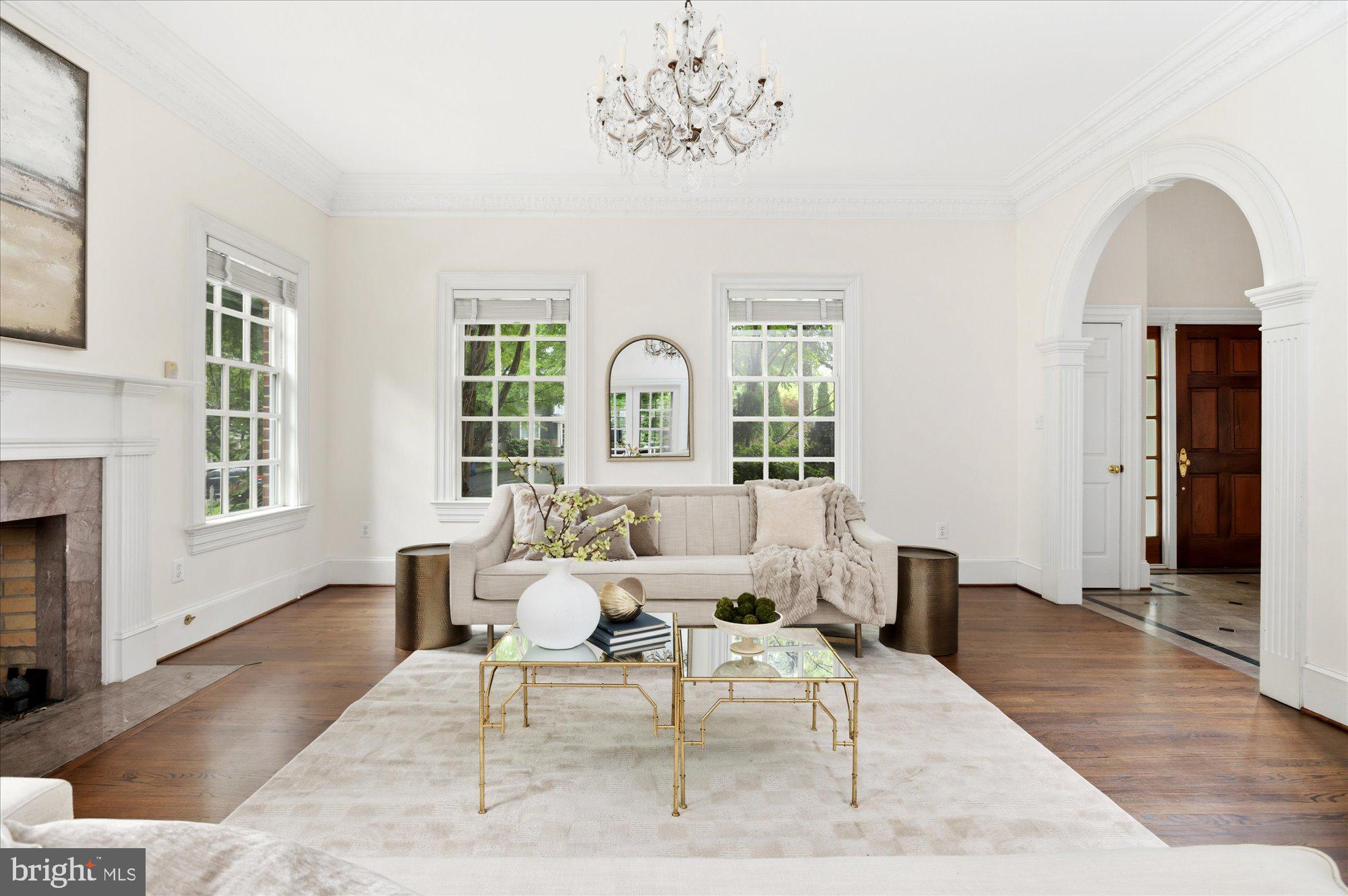 ARLINGWOOD - Residential